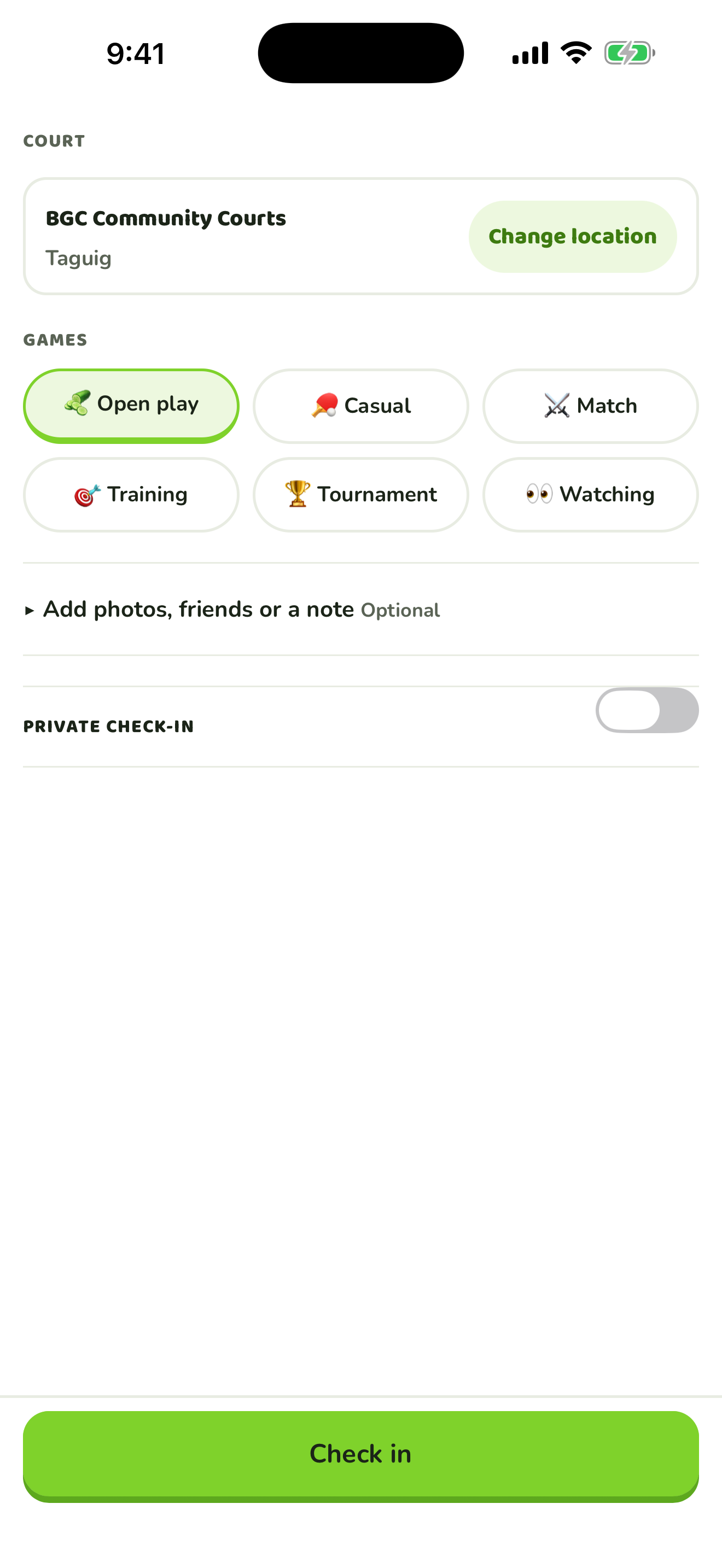 Courtfolio iPhone check-in composer with court, game type, notes and privacy options